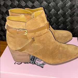 Brown/Green booties